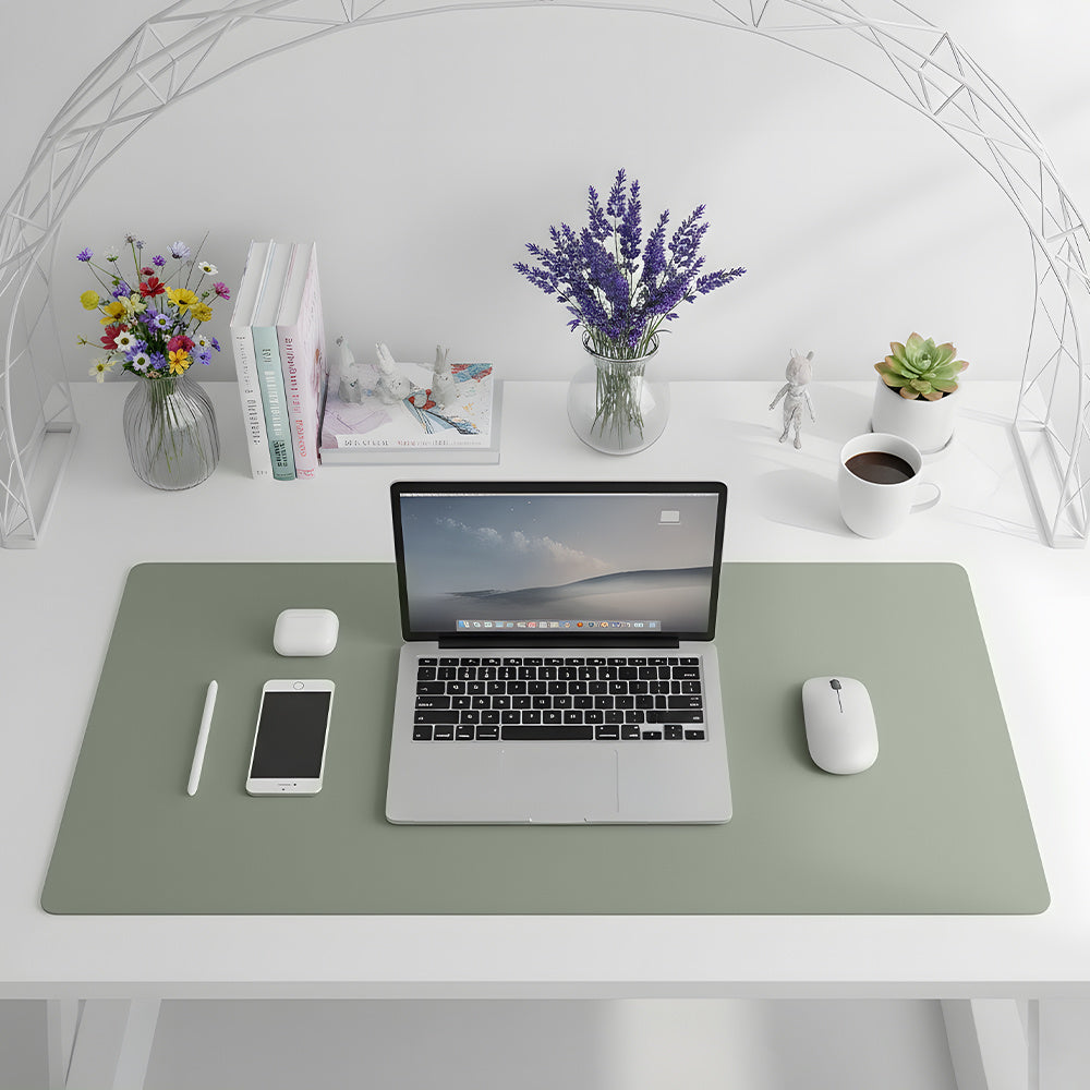 Desk Pad XL — Anti-Slip Desk Mat 120 × 60 cm